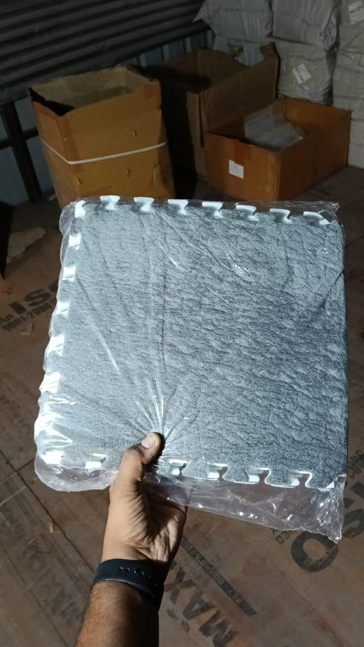 FlexiTile Interlocking Carpet Mats (6pc)